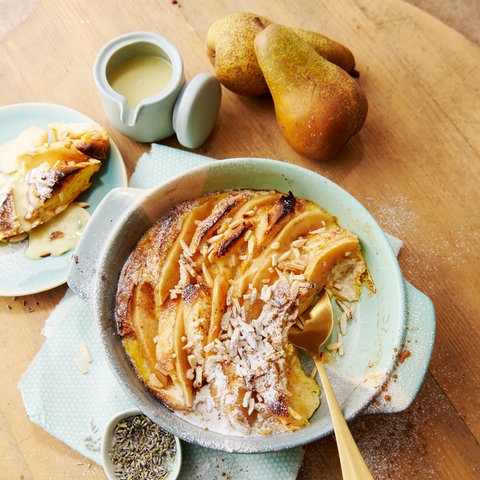 Birnen-Ofenschlupfer mit Lavendelsauce