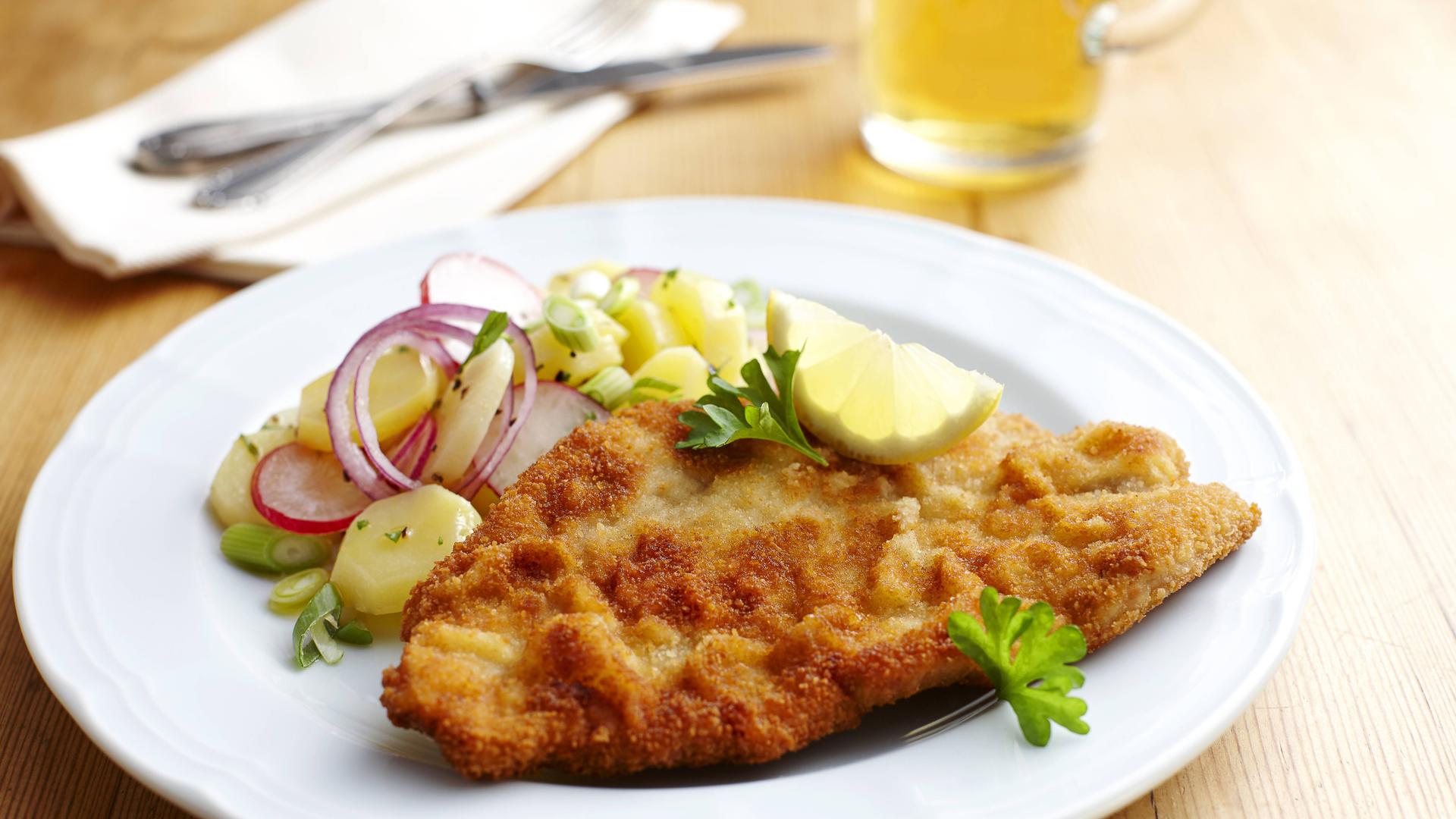 Rezept: Wiener Schnitzel vom Kalbsrücken | hr-fernsehen.de | Hessen à ...