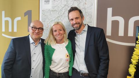 Thomas Koschwitz, Simone Reuthal und hr-Intendant Florian Hager.