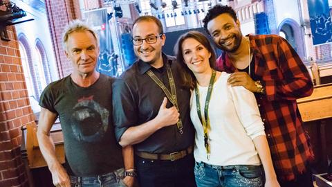 Sting und Shaggy mit den hr1-Gewinnern