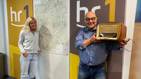 Thomas Koschwitz und Simone Reuthal, Thomas zeigt sein altes Röhrenradio